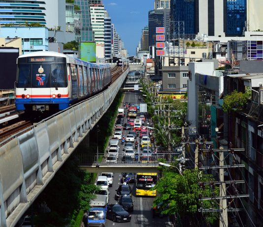 คอนโดน่าลงทุนแถวสุขุมวิท