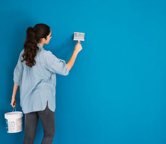 สีทาภายนอก VS สีทาภายใน เลือกอย่างไร