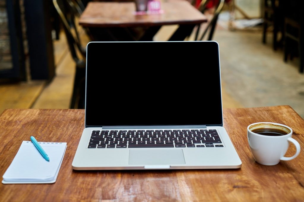 นั่งทำงานที่ไหนดี: Coworking Space – ร้านกาแฟ – บ้าน?